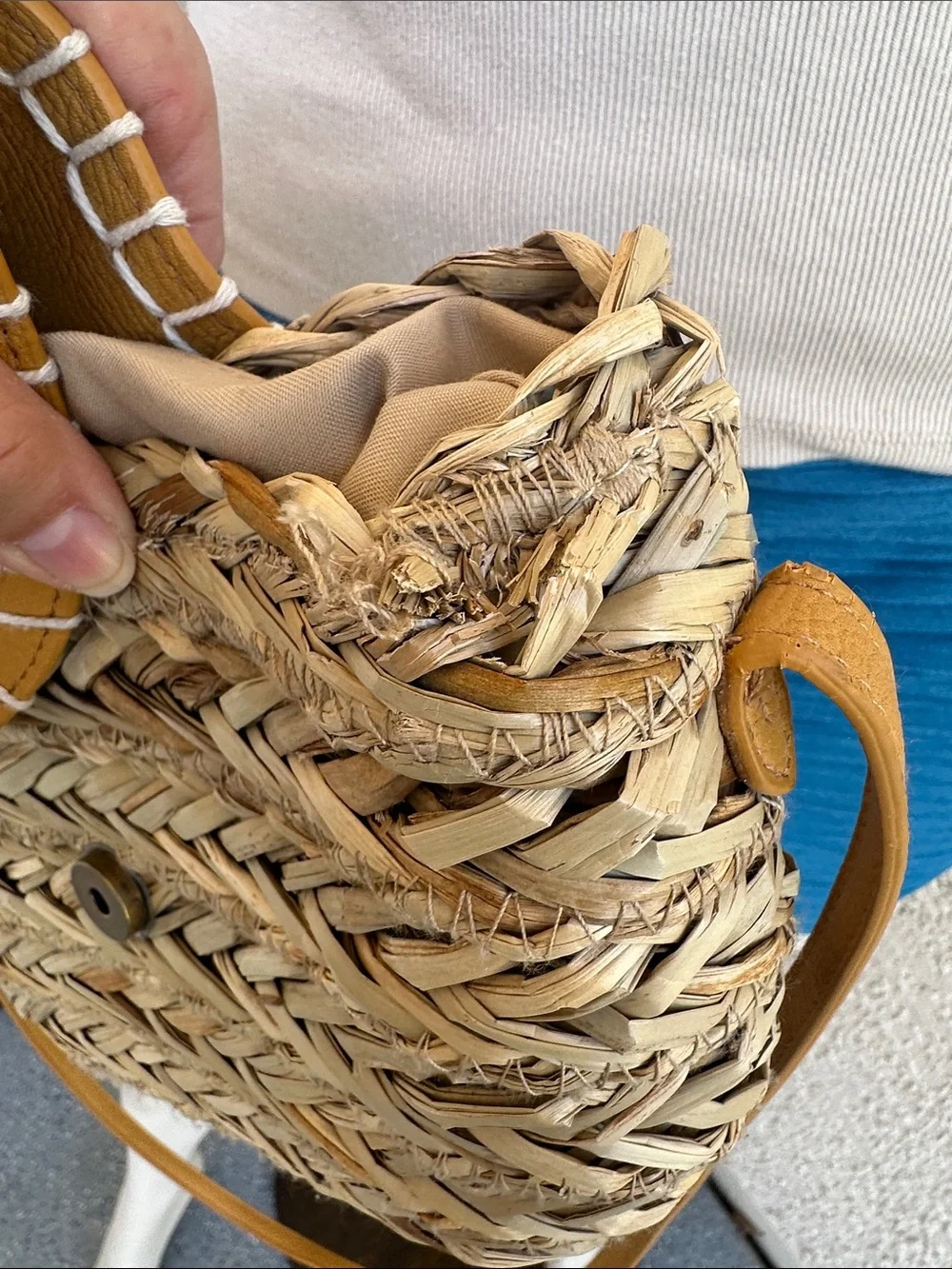 Universal Thread natural woven